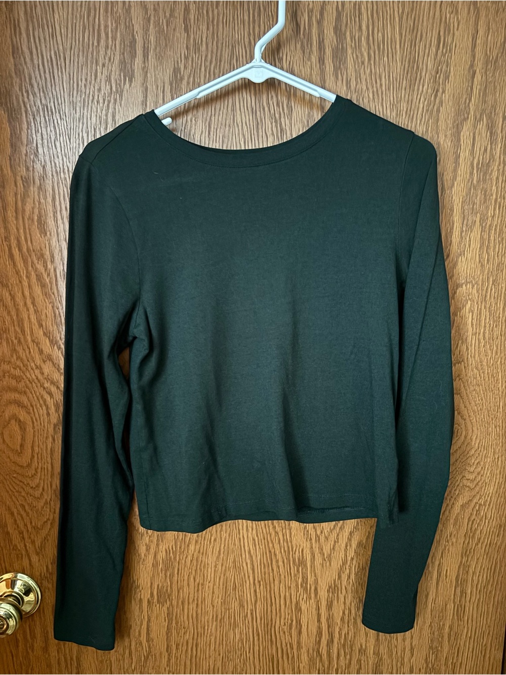 Long-Sleeve Forest Green Women’s Crewneck Top